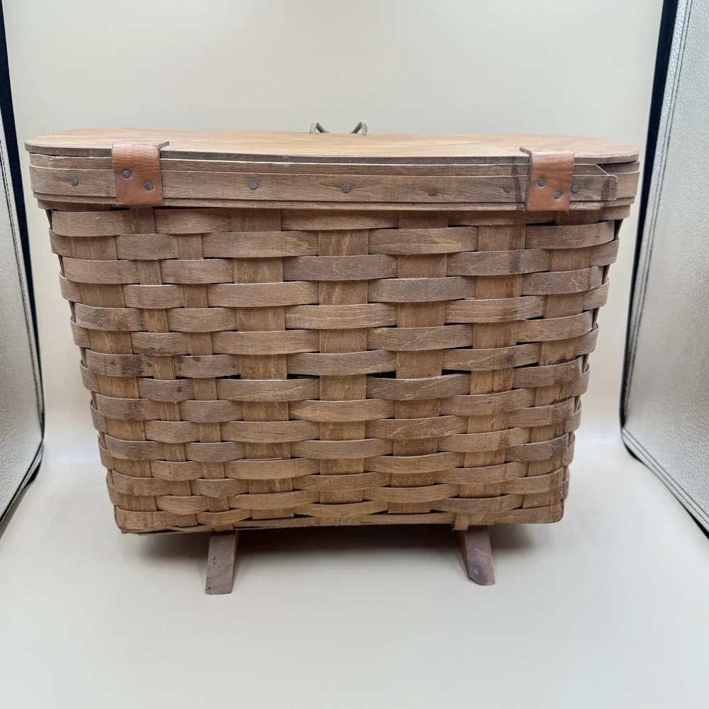 Vintage 1986 Longaberger Footed Basket W/Handle Signed Magazine Holder W/Lid